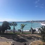 Les Grimaldines - Maison D'Hotes