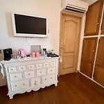 Les Grimaldines - Maison D'Hotes 4*