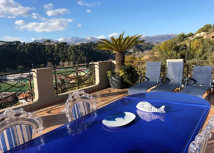 Les Grimaldines - Maison D'Hotes 4*