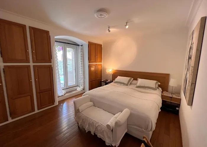 Gasthof Les Grimaldines - Maison D'Hotes 4*