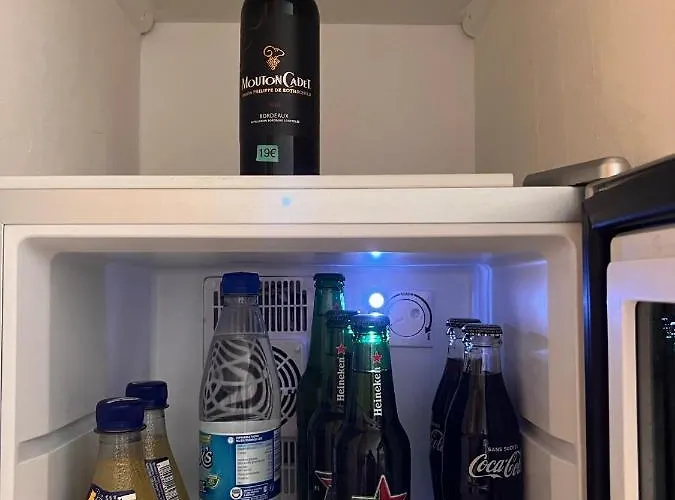 Guest house Les Grimaldines - Maison D'Hotes